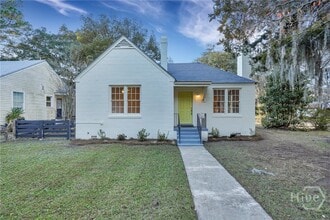 Building Photo - 19 Palm Ave