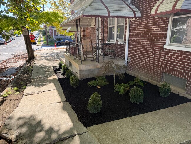 Exterior (Actualizado) - 81 S Pearl St