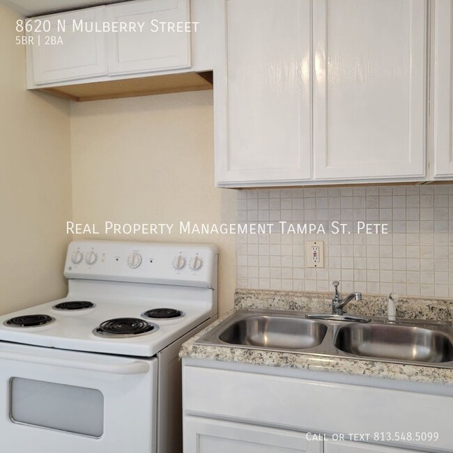 Building Photo - 8620 N Mulberry St