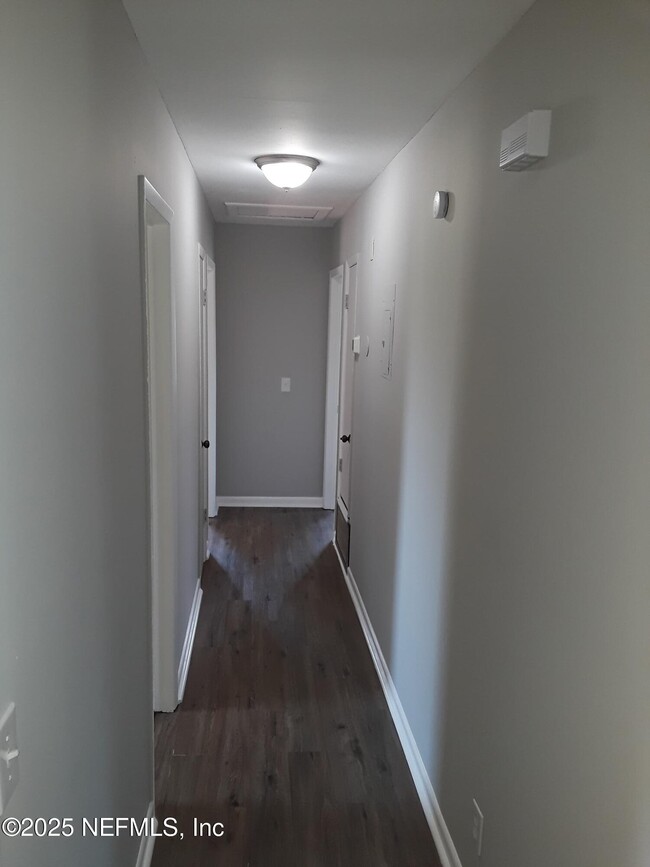 Building Photo - 7930 Tarling Ave