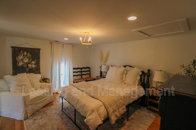 Photo - 52 Chapel St Apartment