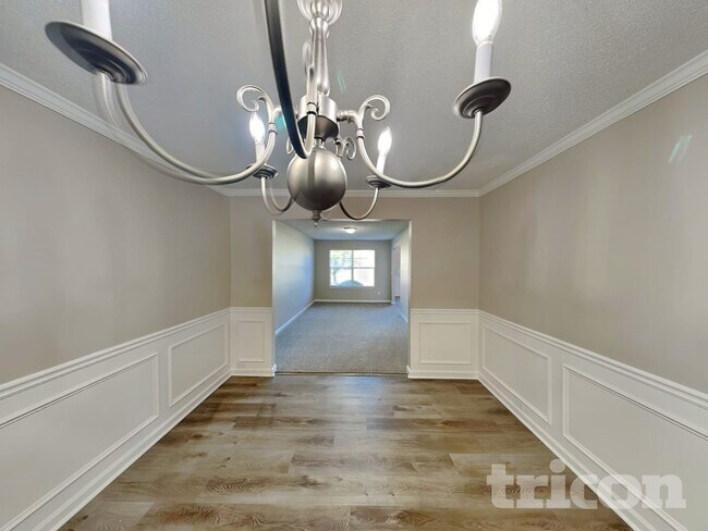 Foto del edificio - 345 Othello Dr