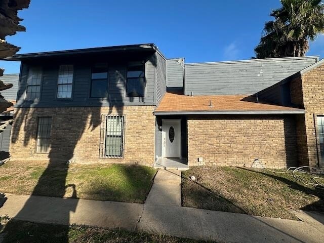 Primary Photo - 210 E Del Mar Blvd
