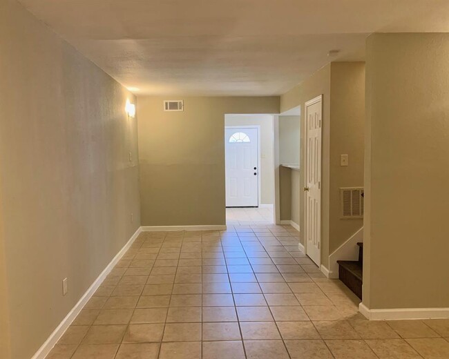 Foto del edificio - 7829 Fuqua St