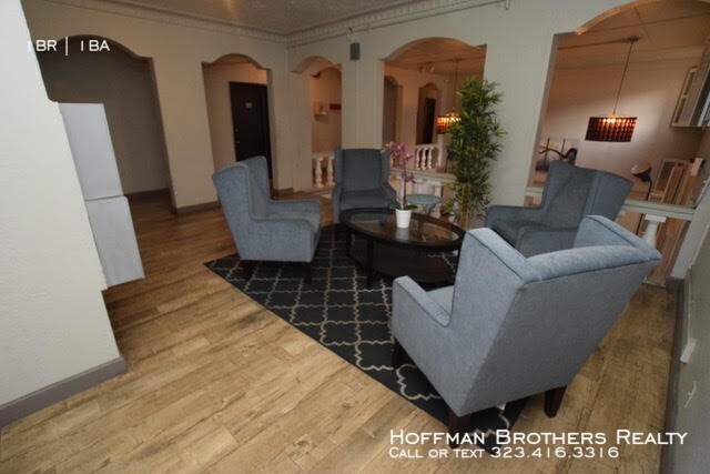 Foto principal - 939 S Gramercy Pl Los Angeles, CA 90019