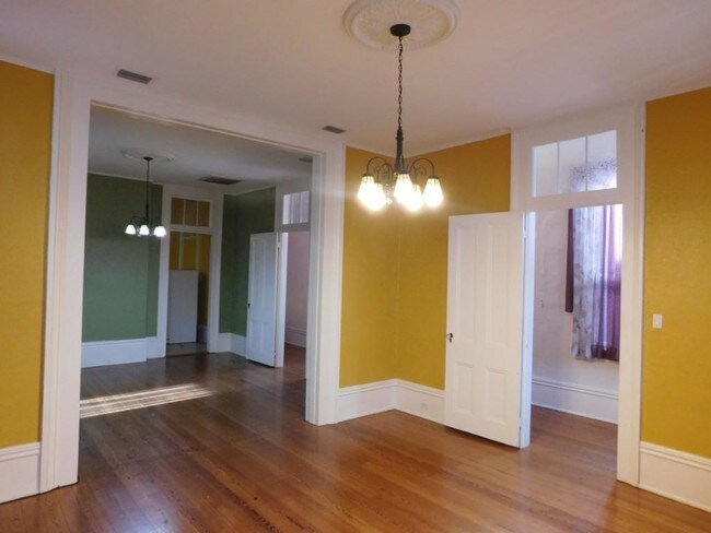 Foto del edificio - 1434 N Johnson St