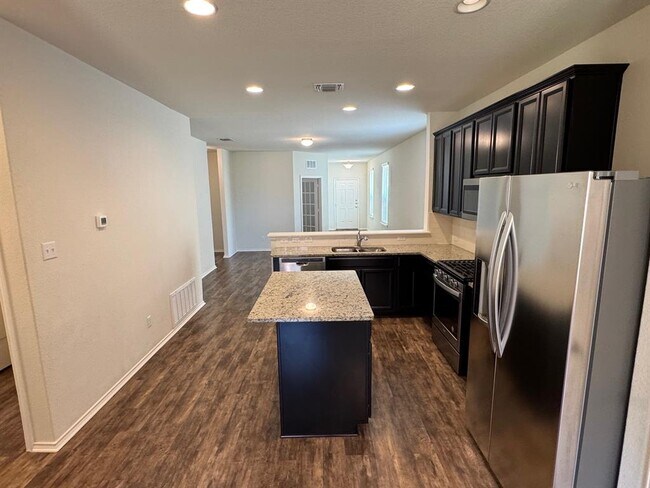 Building Photo - 212 Nettletree Dr