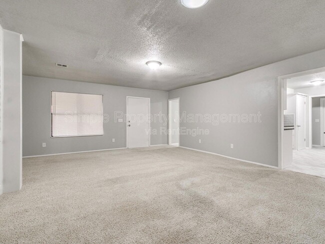 Building Photo - 6109 Kingston Rd