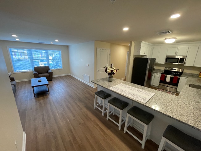 Foto del edificio - 540 Northend Dr