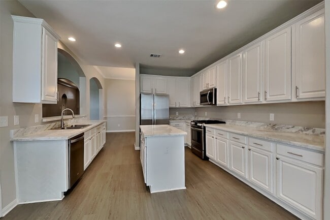 Building Photo - 12722 Crater Lake Ct