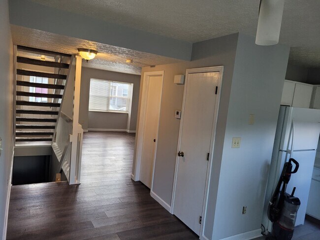 Foto del edificio - 872 Upholland Ln