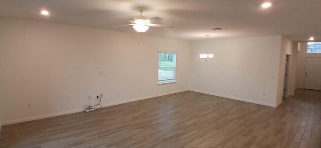 Building Photo - 7898 SW 74th Lp