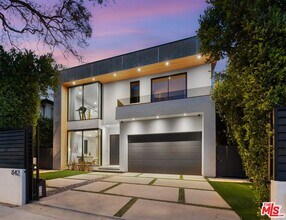 Building Photo - 842 N Orange Grove Ave