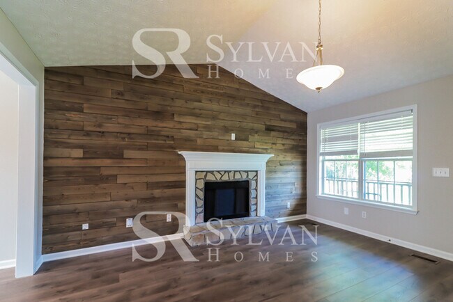 Building Photo - Carve Out a Great Life Here!