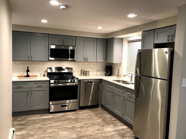 Foto del edificio - 3940 N Narragansett Ave
