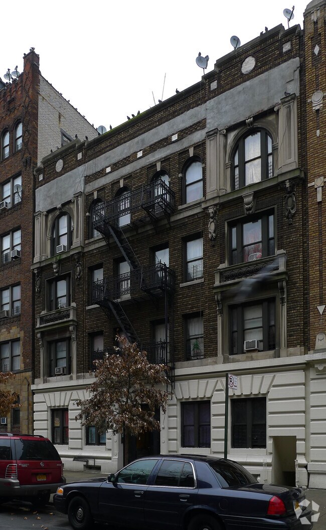 Foto del edificio - 219 E 17th St