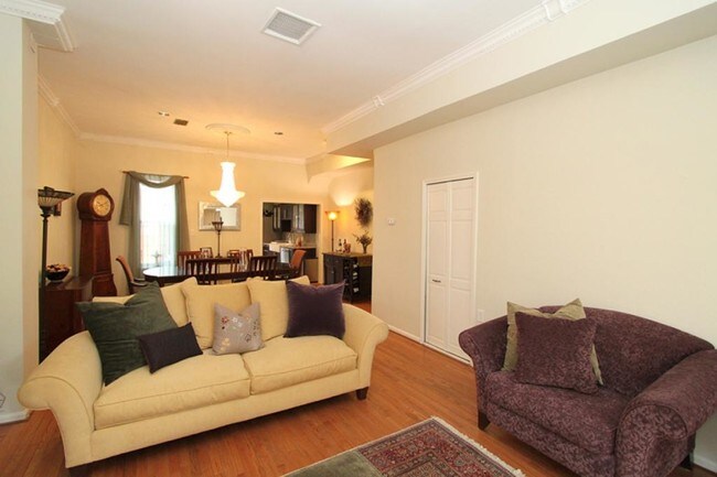 Foto del edificio - 909 T St NW
