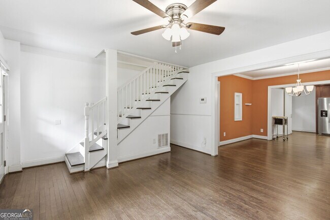 Foto del edificio - 1669 Emerald Ave SW