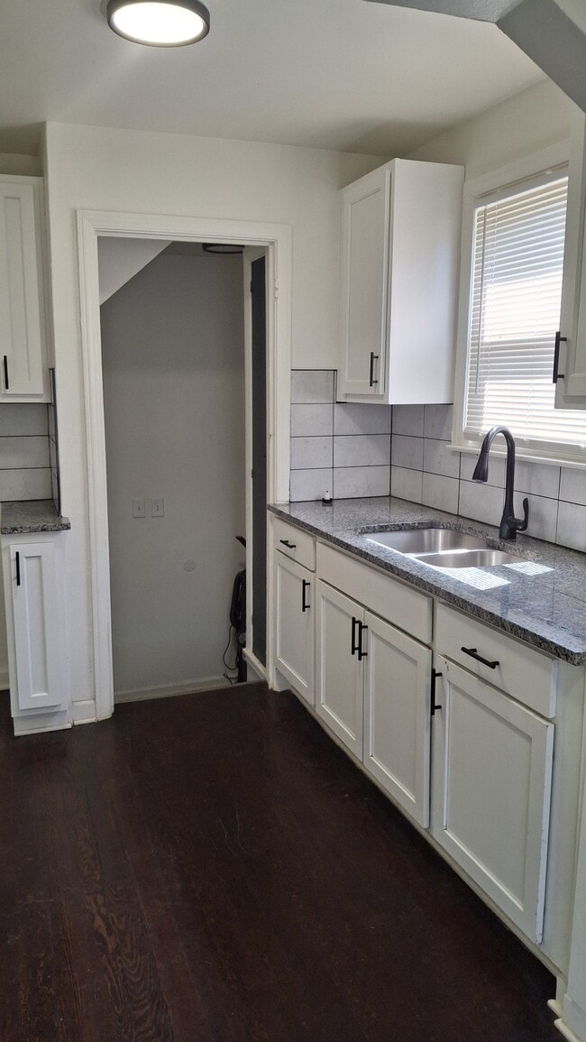 Foto del edificio - Goddard 54