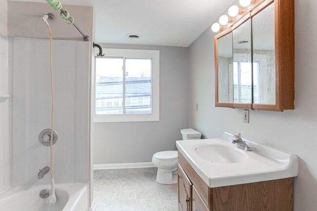 Building Photo - 308 S Enola Dr