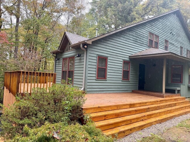 Building Photo - 160 Lystra Hills Ln