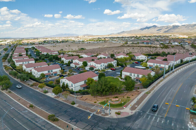 Building Photo - Lifestyles on the Reserve