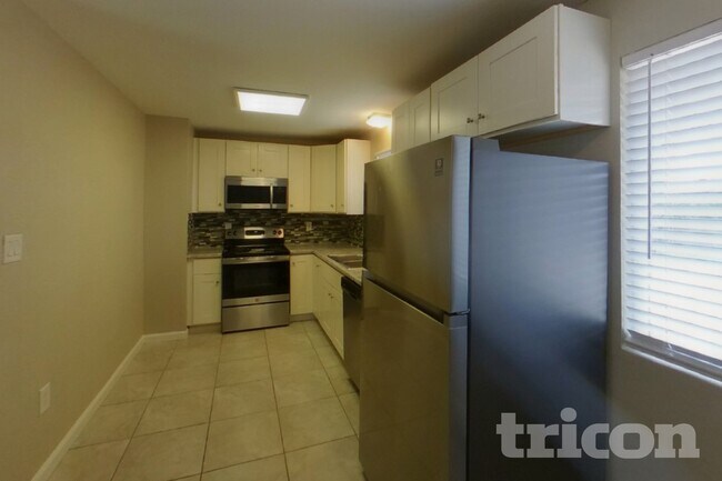 Foto del edificio - 6757 Dale Rd