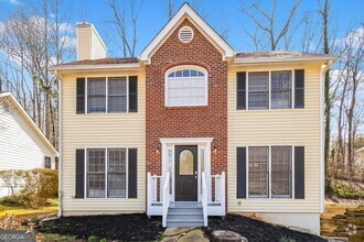 Building Photo - 2530 Zachary Woods Dr NW