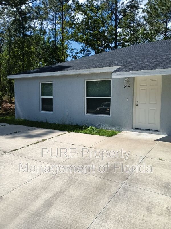 Foto del edificio - 9426-9428 N. Manashee Drive