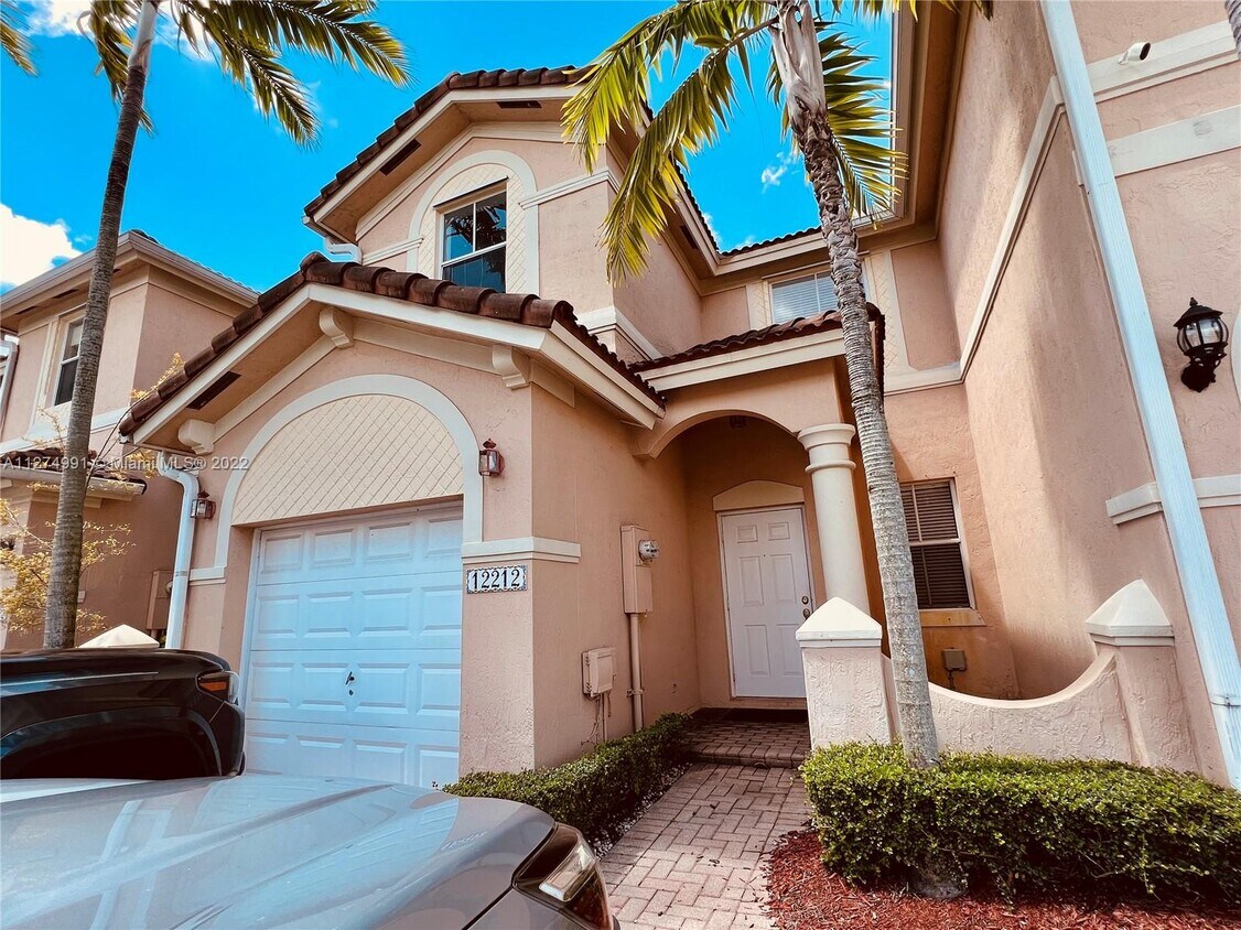 12212 SW 124th Path, Miami, FL 33186 Townhome Rentals in Miami FL