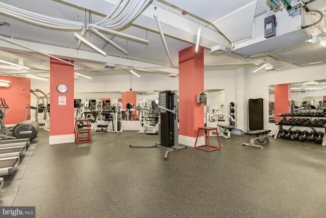 Foto del edificio - 2425 L St NW