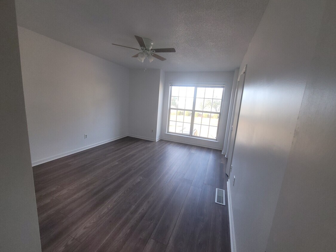 Foto principal - 110-3 EDGEFIELD