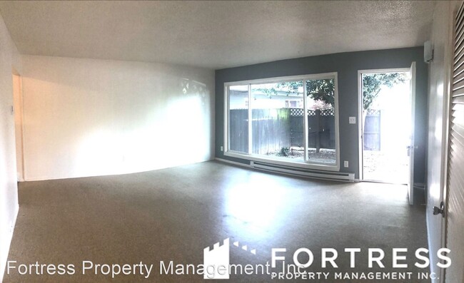 Building Photo - 4522-4624 SE 29th Ave