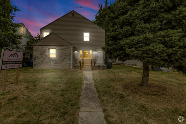 Building Photo - 3086 Sullivant Ave