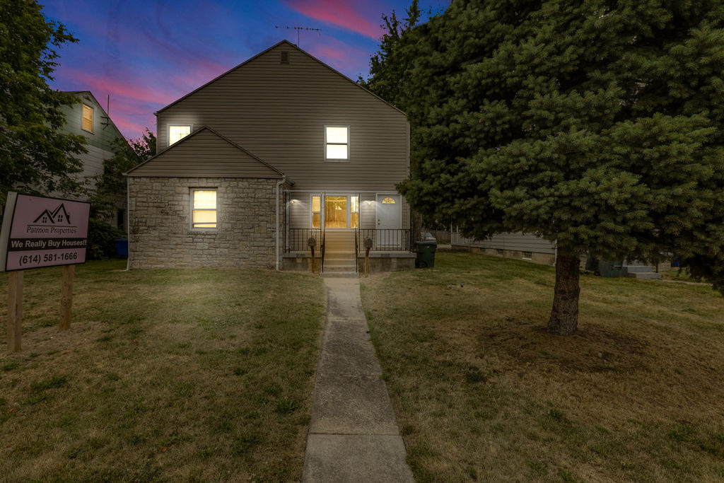 Primary Photo - 3086 Sullivant Ave