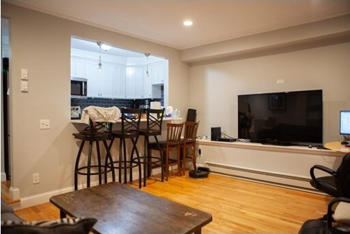 Primary Photo - 100 Appleton St