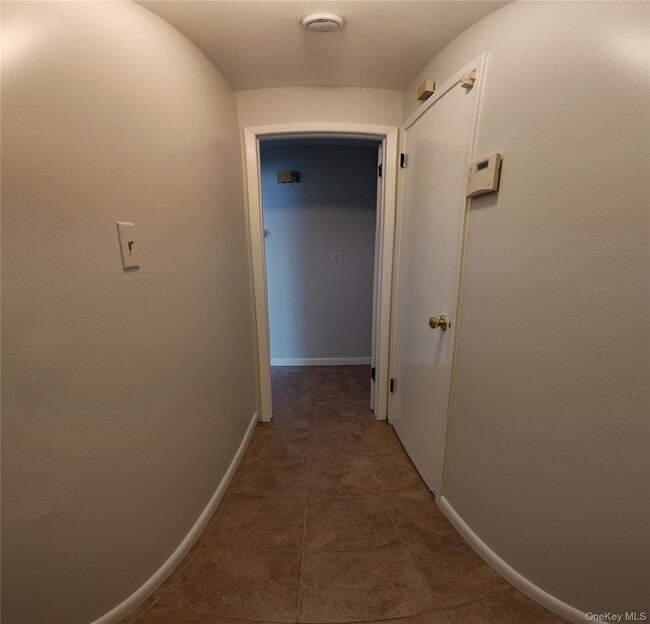 Building Photo - 244 S Ridge St