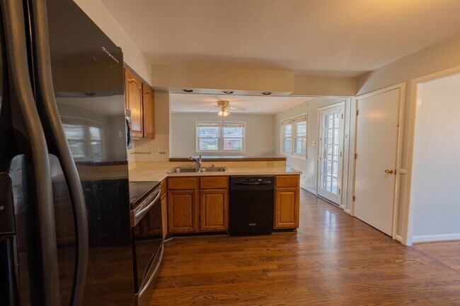 Building Photo - 4 br, 2 bath House - 3106 Klonway Dr.