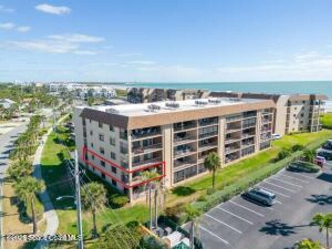Foto del edificio - 8494 Ridgewood Ave