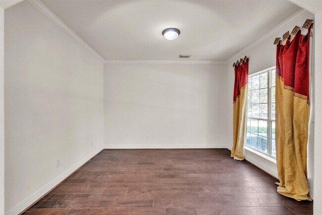 Foto del edificio - 5303 Riverstone Crossing Dr