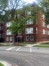 Building Photo - 1430 E 69th St