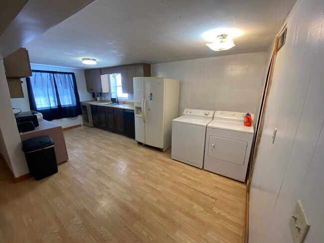 Foto del edificio - 224 Garfield Ave