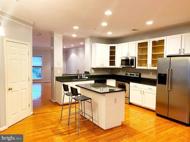 Foto del edificio - 10634 Heather Glen Way