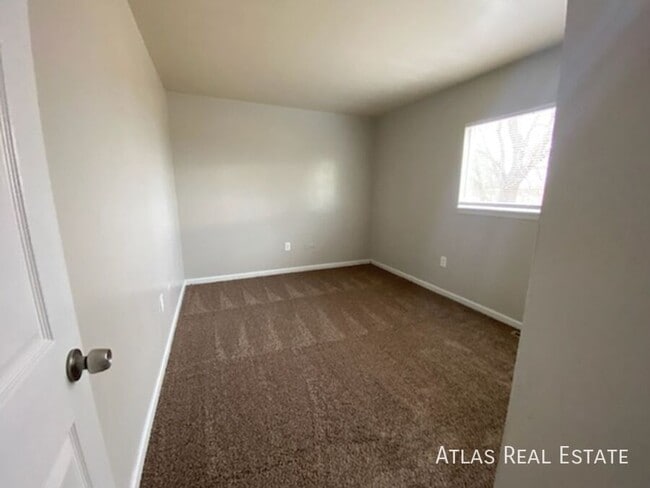 Photo - 934 W Moreno Ave Apartment