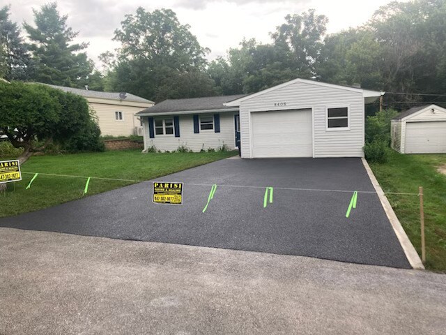 Foto principal - 8406 Russell St