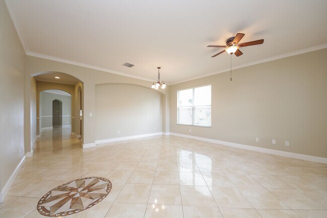 Building Photo - 13945 Golden Rain Tree Blvd