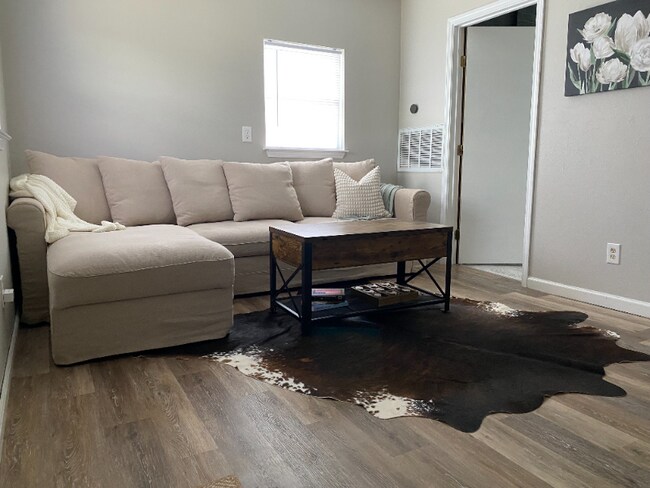 Foto del edificio - 953 Co Rd 3351