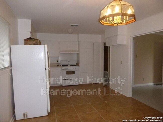 Building Photo - 8212 York Dr