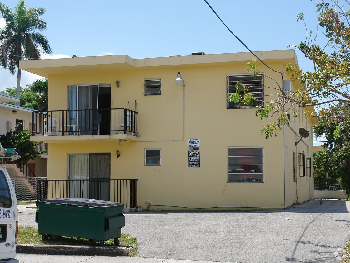 Primary Photo - 1360 SW 3rd St