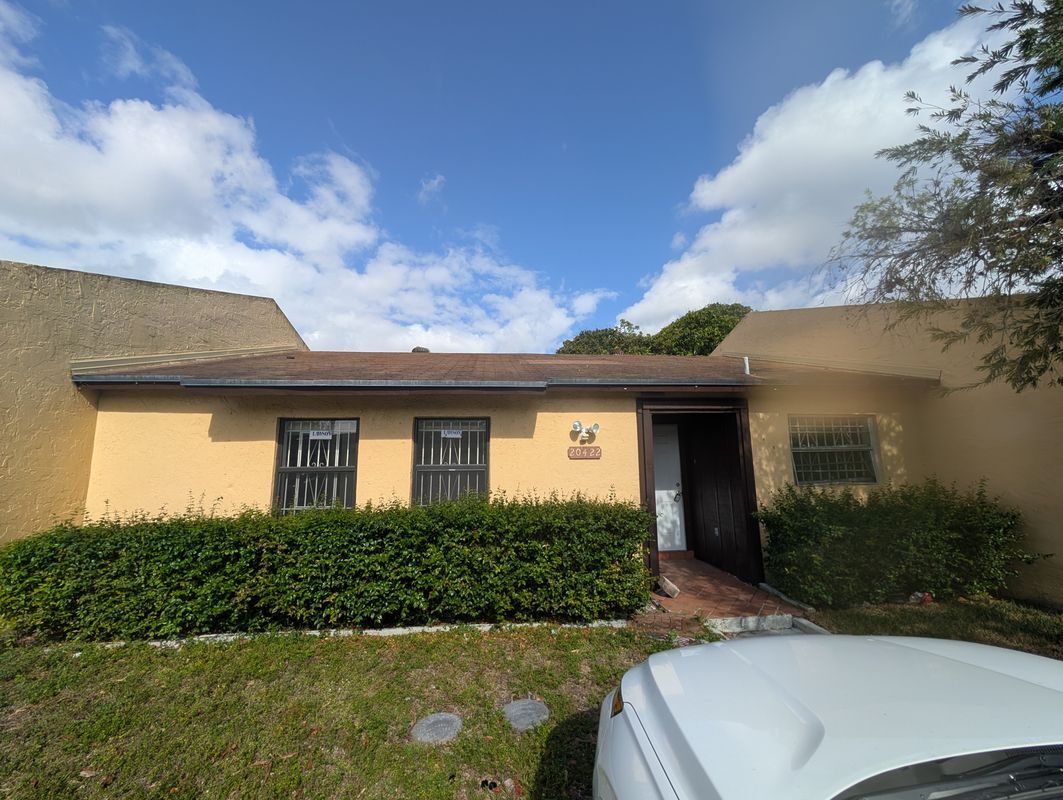Foto principal - 20422 NW 29th Pl
